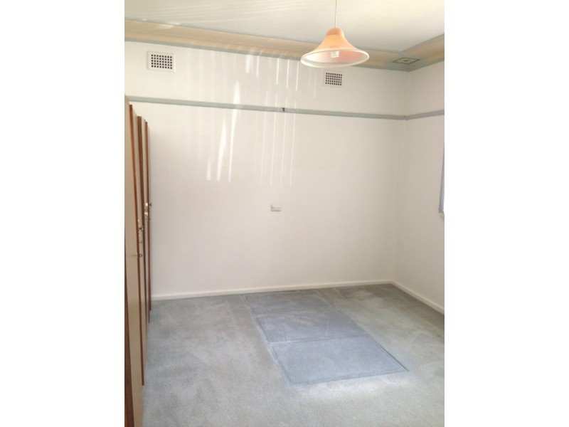 104 Richmond Road, Cambridge Park NSW 2747