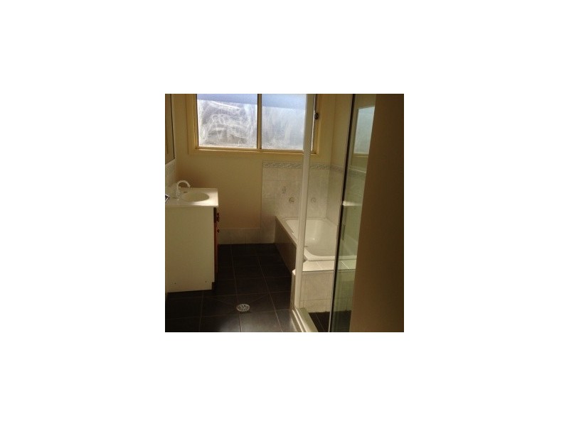 1/1 Eton Road, Cambridge Park NSW 2747