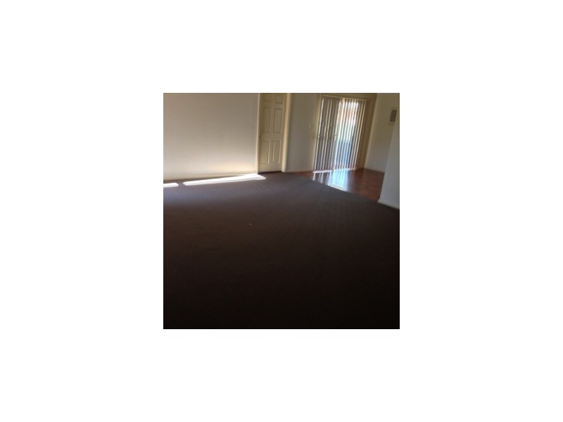 1/1 Eton Road, Cambridge Park NSW 2747