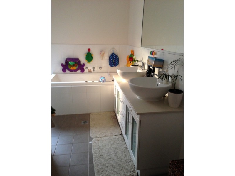 8 Prion Avenue, Cranebrook NSW 2749