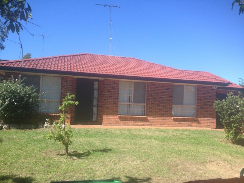 42 Gascoigne Street, Penrith NSW 2750