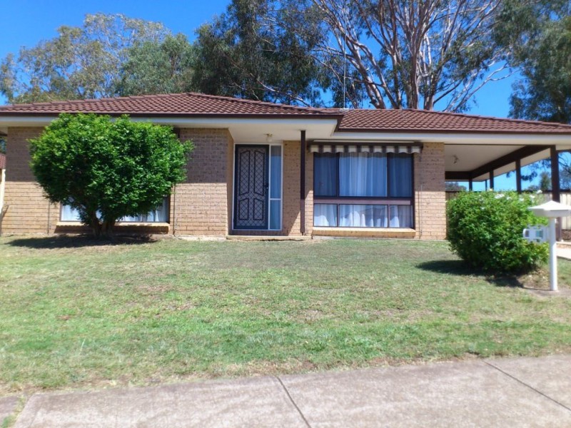 2/26 School House Road, Glenmore Park NSW 2745