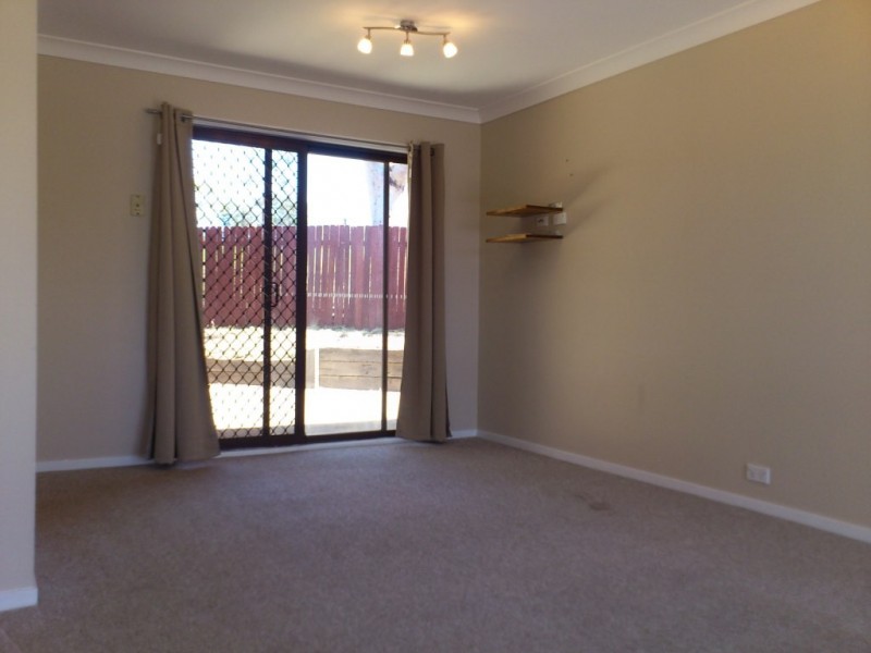 2/26 School House Road, Glenmore Park NSW 2745