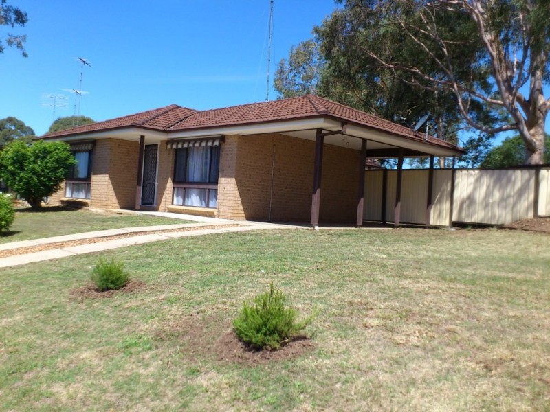 2/26 School House Road, Glenmore Park NSW 2745