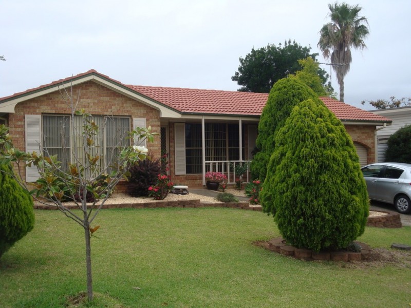 8 Talia Close, Orchard Hills NSW 2748