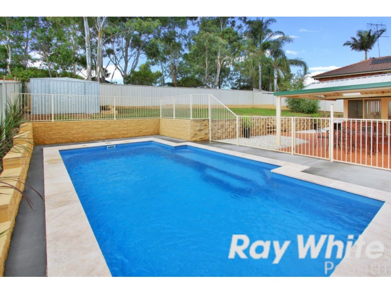 17 Barron Field Drive, Glenmore Park NSW 2745