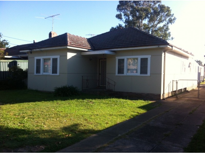 35 Stafford Street, Kingswood NSW 2747