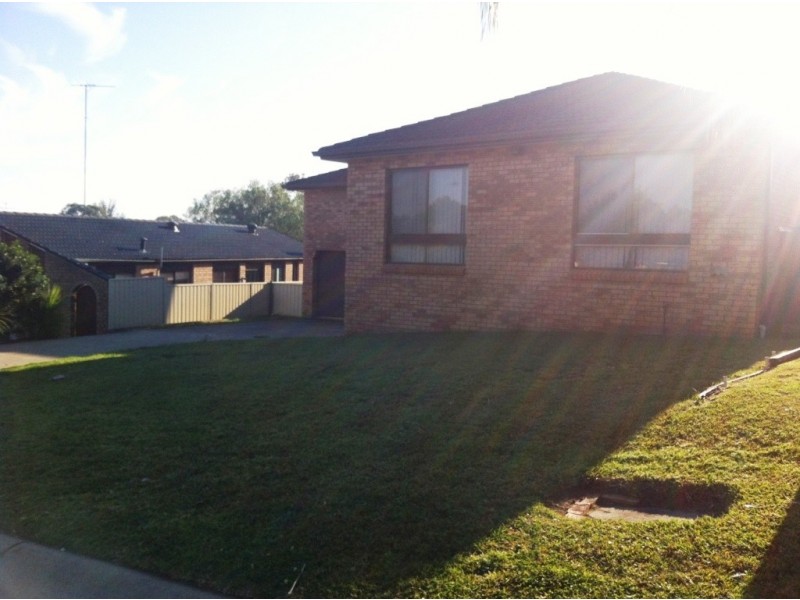 13 Melaleuca Place, Orchard Hills NSW 2748