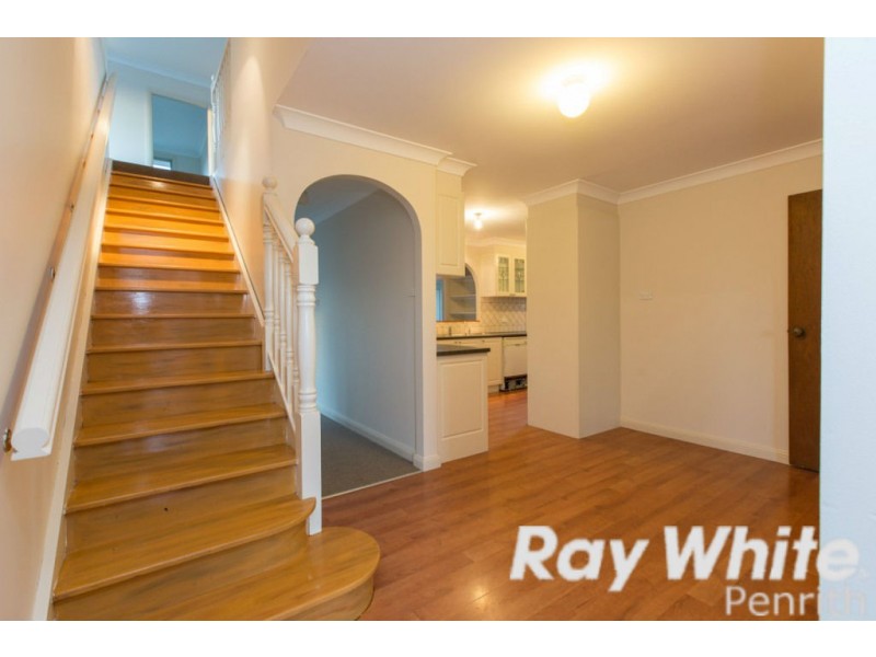 4 Brentwood Grove, Werrington Downs NSW 2747