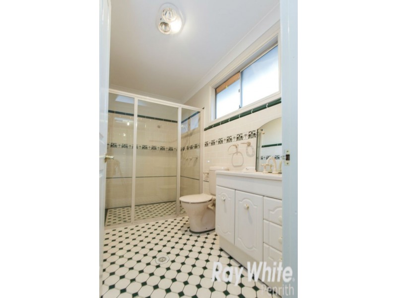 4 Brentwood Grove, Werrington Downs NSW 2747