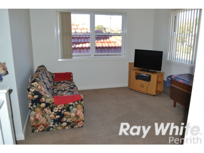 2/15 Warwick Street, Penrith NSW 2750