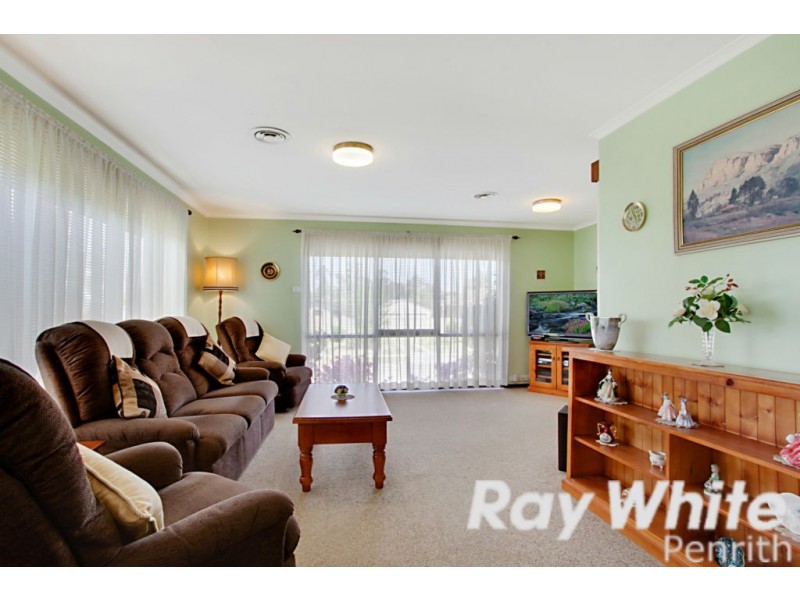 11 Charles Todd Crescent, Werrington County NSW 2747