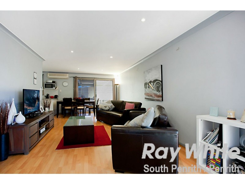 2/39 Kenneth Slessor Drive, Glenmore Park NSW 2745