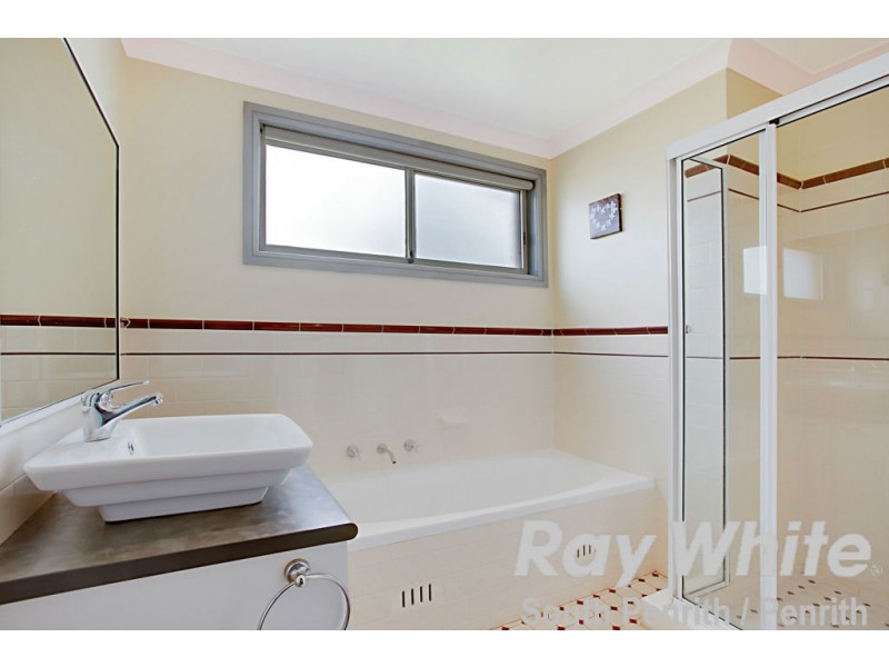 2/39 Kenneth Slessor Drive, Glenmore Park NSW 2745