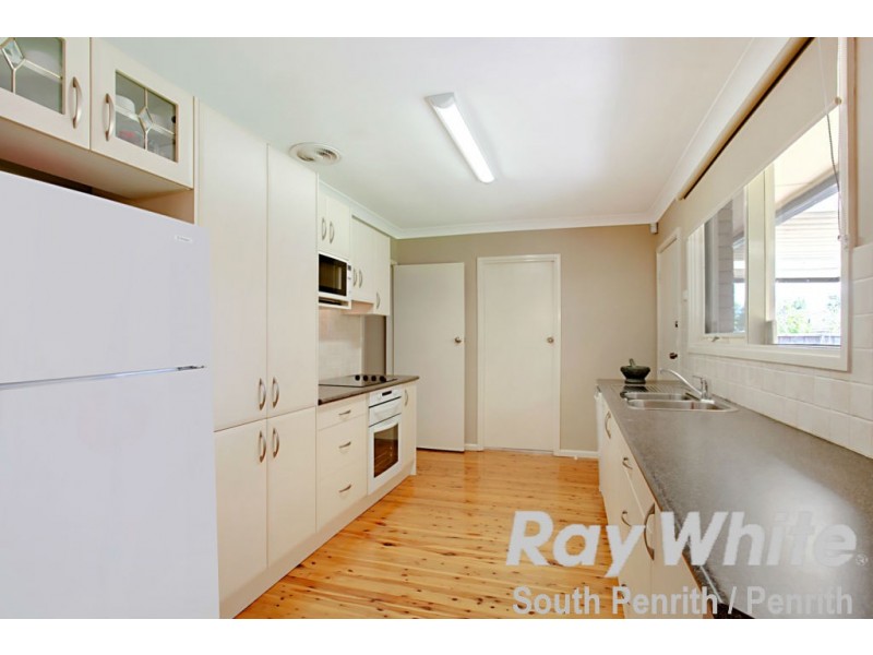 18 Berridale Avenue, South Penrith NSW 2750