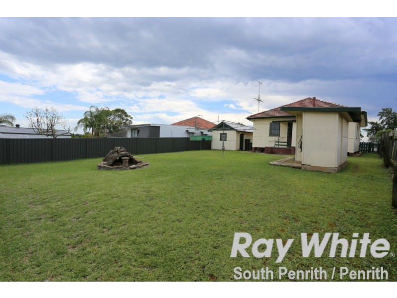 9 Glenview Street, St Marys NSW 2760