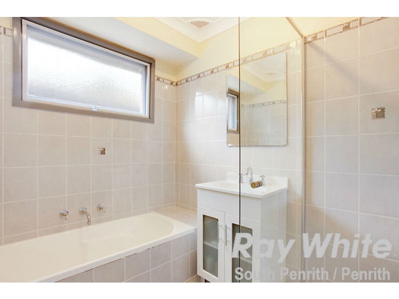 20 Racecourse Road, South Penrith NSW 2750