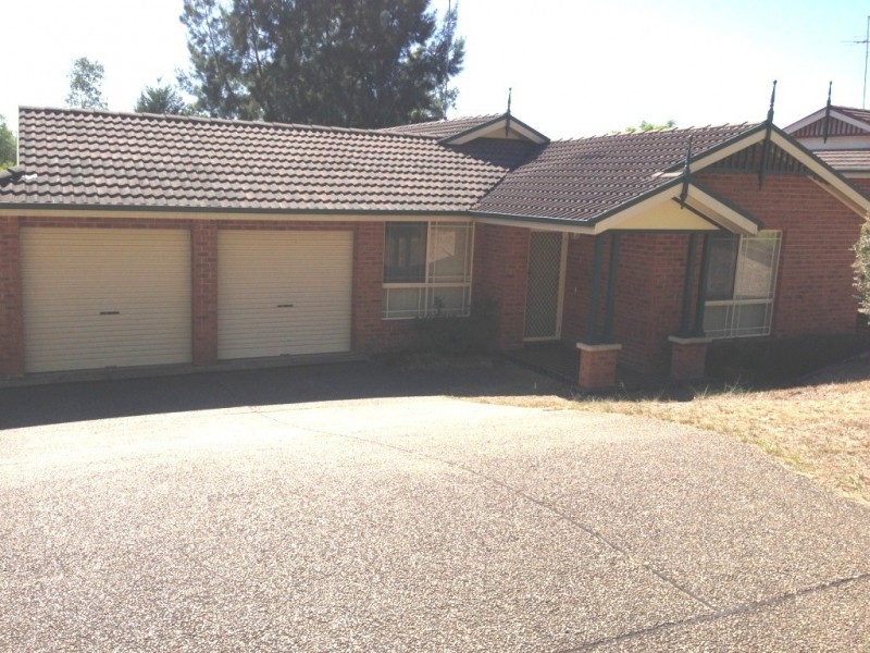 13 Regentville Road, Glenmore Park NSW 2745