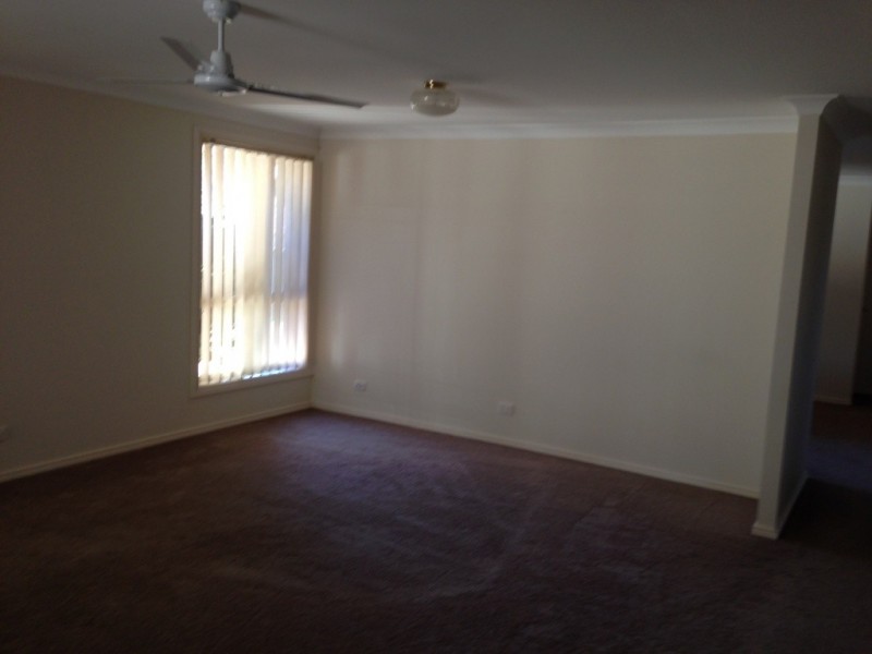 13 Regentville Road, Glenmore Park NSW 2745