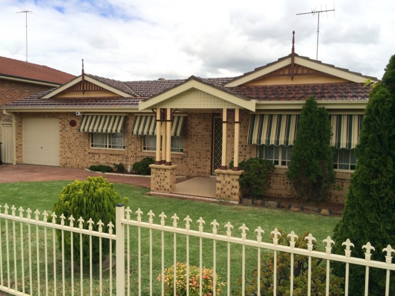 11 Buyu Road, Glenmore Park NSW 2745