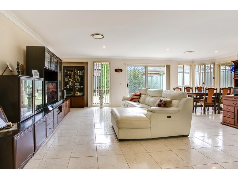 30 Prestwick Terrace, Glenmore Park NSW 2745