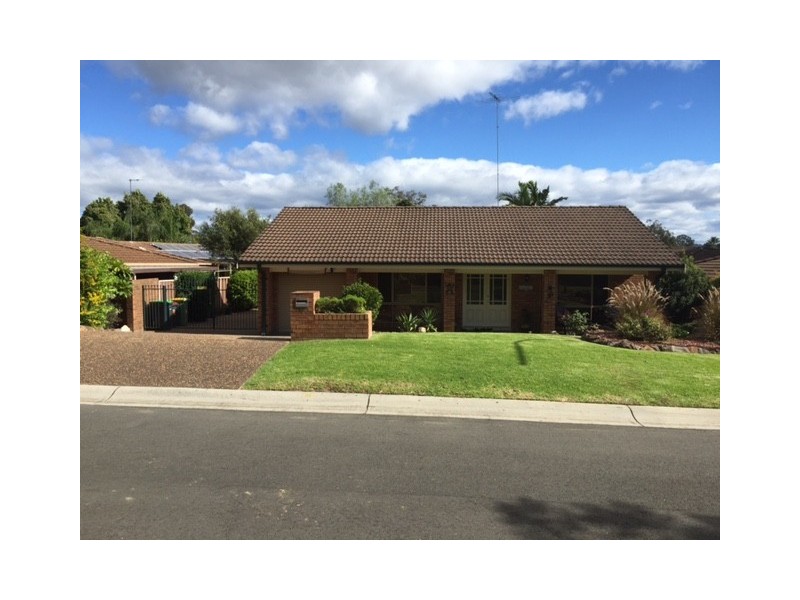 6 Ravine Close, Cranebrook NSW 2749