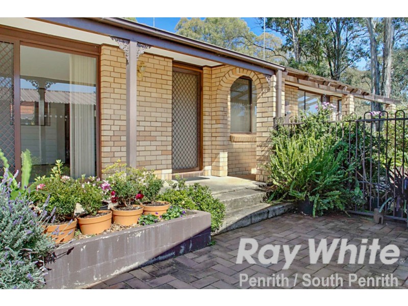 8 Pavey Place, Cranebrook NSW 2749