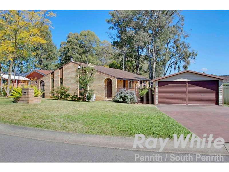 8 Pavey Place, Cranebrook NSW 2749