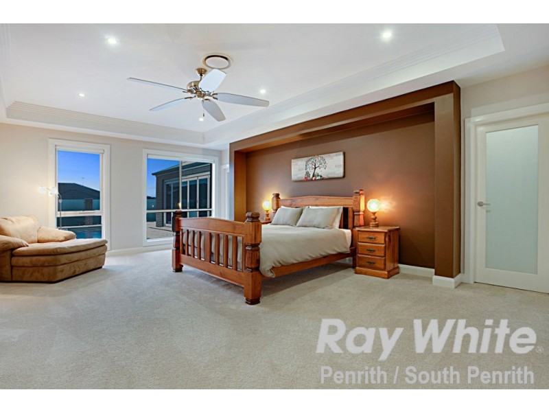 3 Pine Valley Crescent, Luddenham NSW 2745