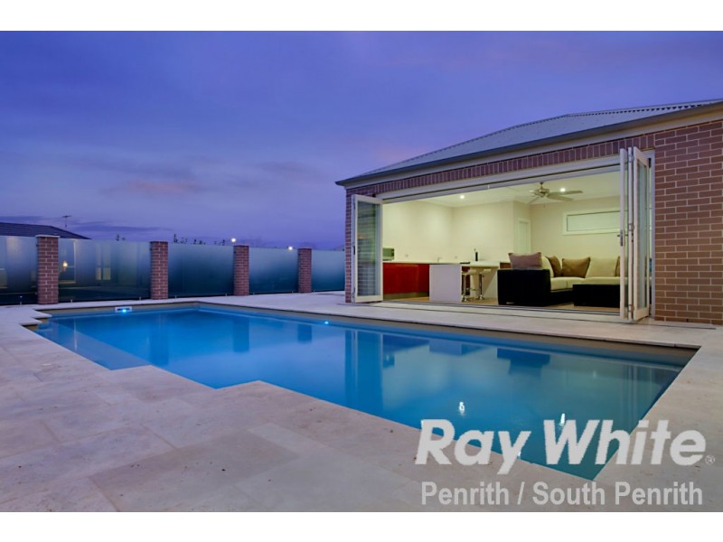 3 Pine Valley Crescent, Luddenham NSW 2745