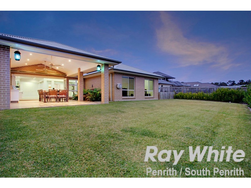 3 Pine Valley Crescent, Luddenham NSW 2745