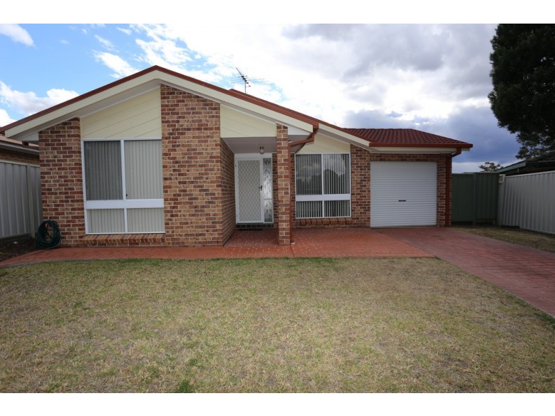 3 Arcturus Close, Cranebrook NSW 2749