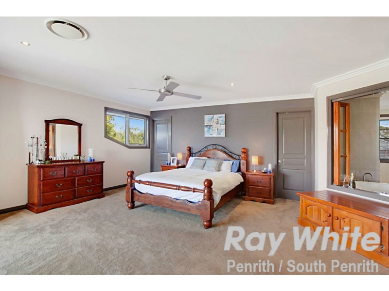 30 Portrush Crescent, Luddenham NSW 2745