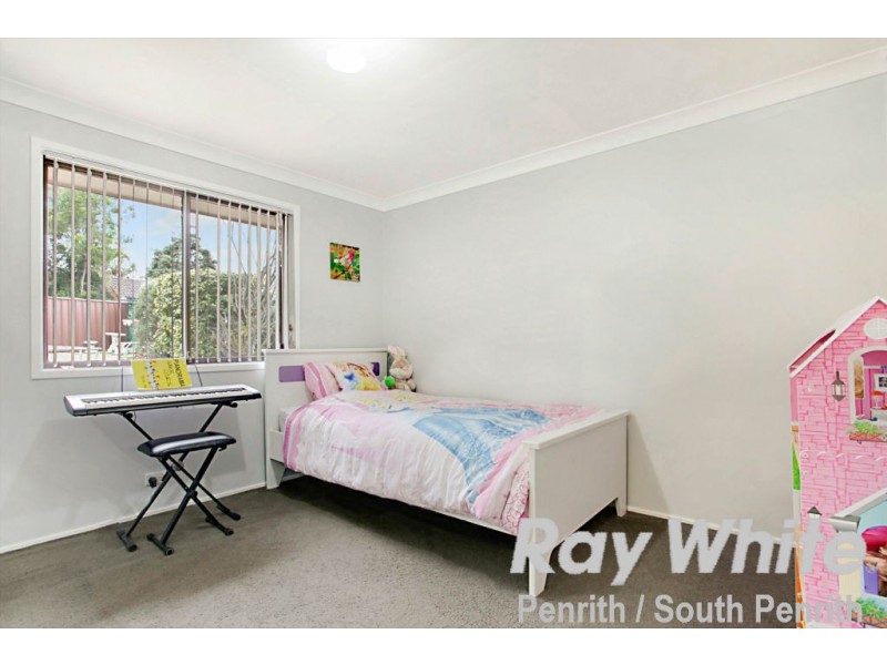 10 Grange Crescent, Cambridge Gardens NSW 2747
