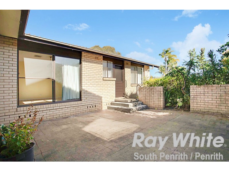 7 Lowanna Drive, South Penrith NSW 2750