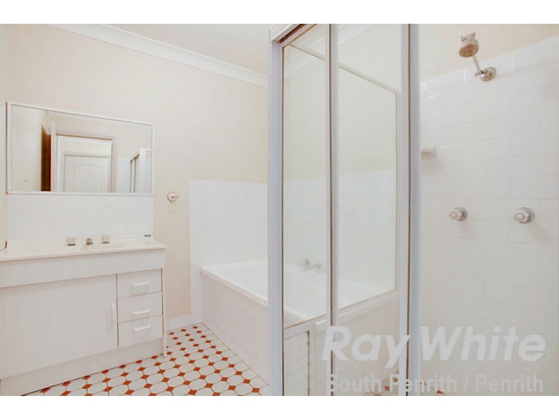 4/103 Bringelly Road, Kingswood NSW 2747