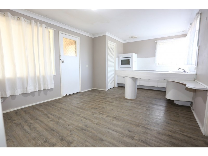 7 Haining Street, Cambridge Park NSW 2747