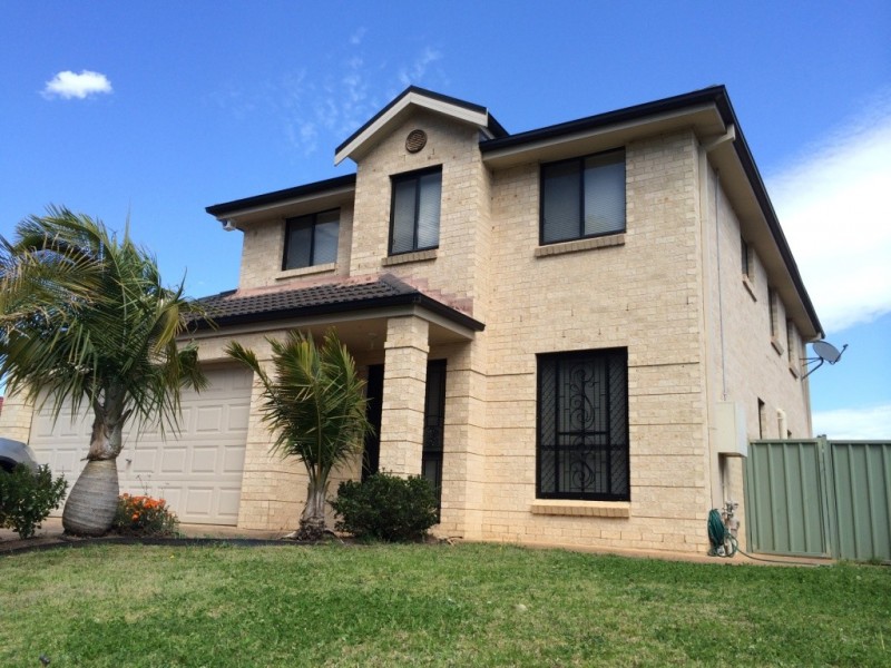 19 Wallan Avenue, Glenmore Park NSW 2745
