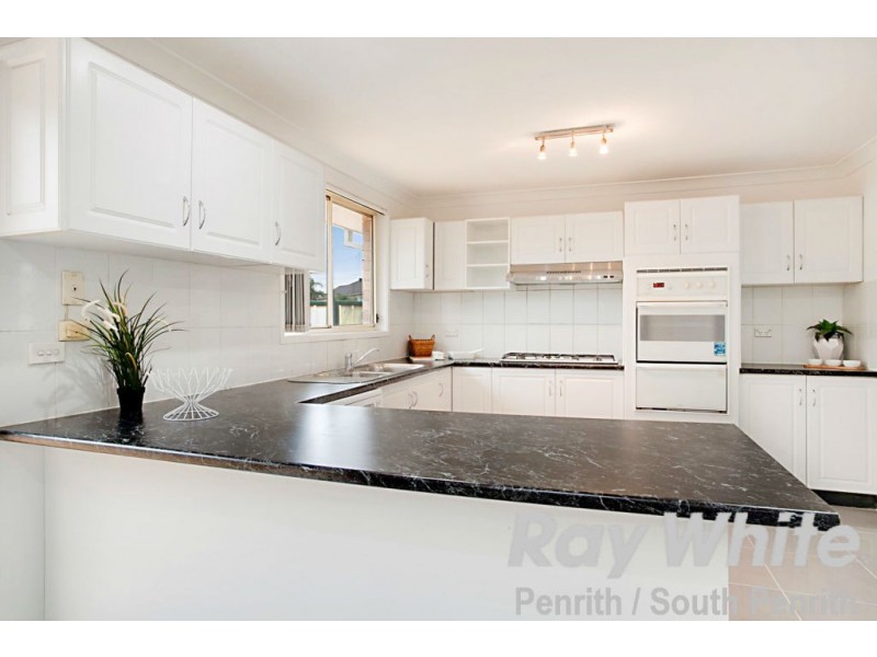 1/114 Sunflower Drive, Claremont Meadows NSW 2747