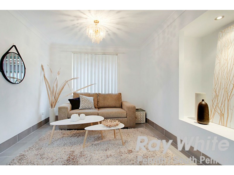 1/114 Sunflower Drive, Claremont Meadows NSW 2747