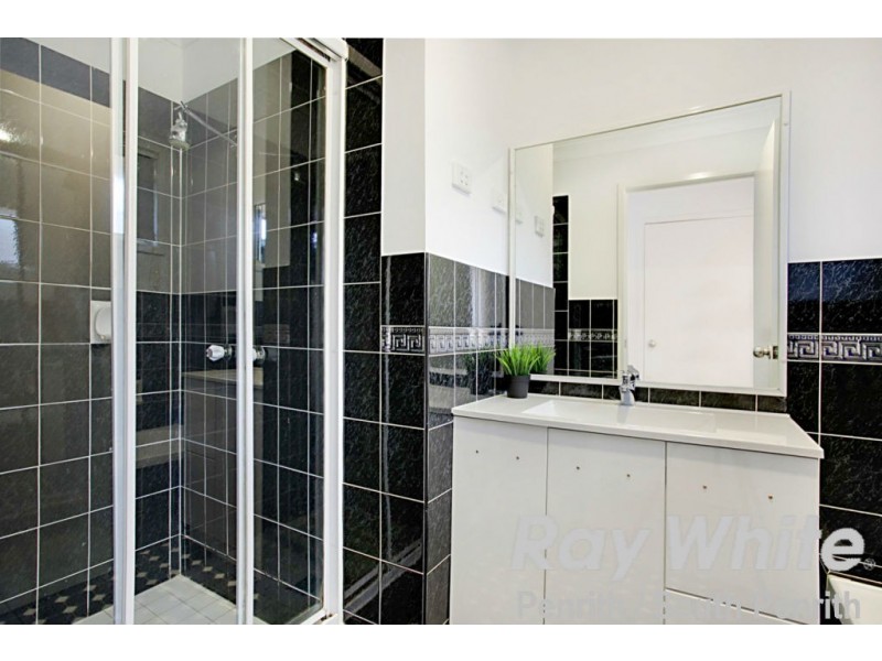 1/114 Sunflower Drive, Claremont Meadows NSW 2747