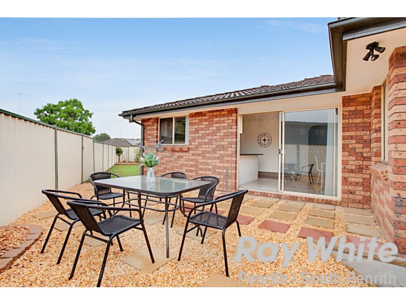 1/114 Sunflower Drive, Claremont Meadows NSW 2747