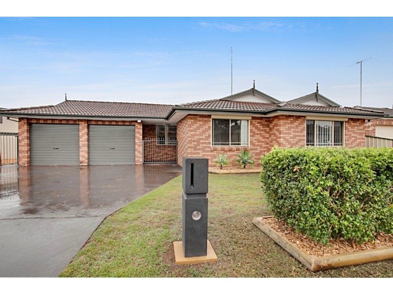 1/114 Sunflower Drive, Claremont Meadows NSW 2747