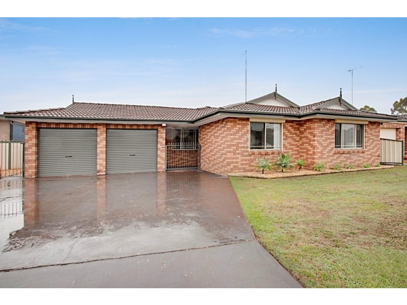 1/114 Sunflower Drive, Claremont Meadows NSW 2747