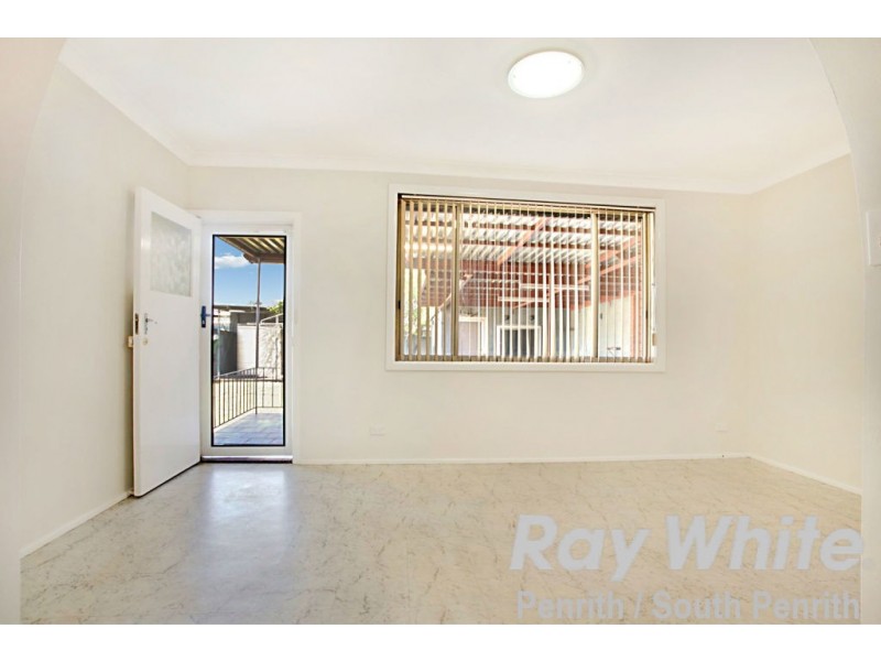 54 Great Western Highway, Colyton NSW 2760