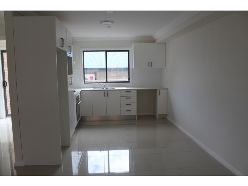 2/40 First Street, Kingswood NSW 2747