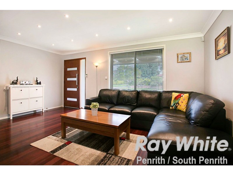 15 Paganini Cresent, Claremont Meadows NSW 2747