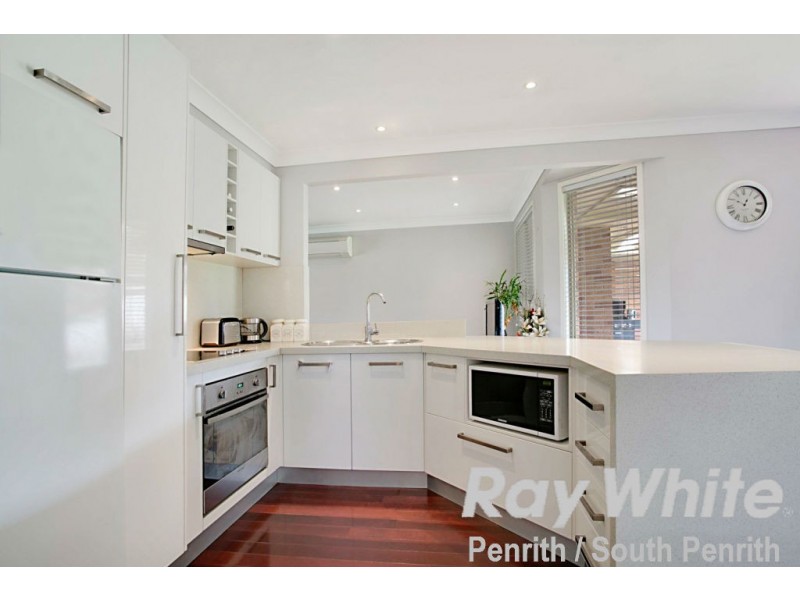 15 Paganini Cresent, Claremont Meadows NSW 2747