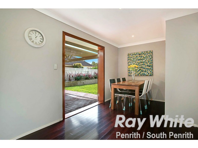 15 Paganini Cresent, Claremont Meadows NSW 2747