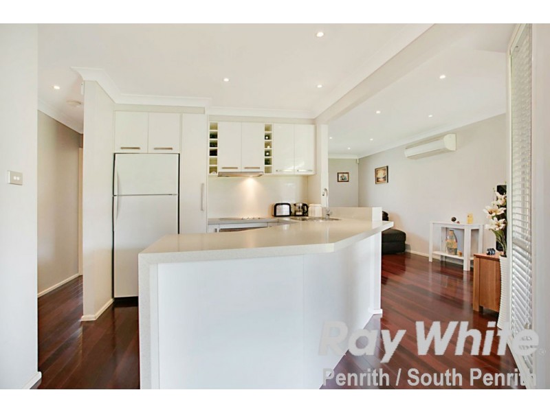 15 Paganini Cresent, Claremont Meadows NSW 2747